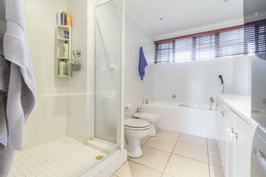 To Let 1 Bedroom Property for Rent in Mouille Point Western Cape